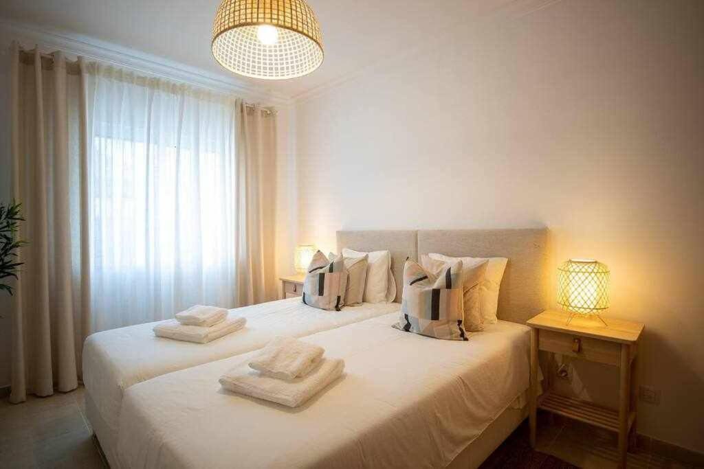 Modern 3Br Apt W/ Lg Terrace, Bbq, Ac & Parking Tavira Exterior photo